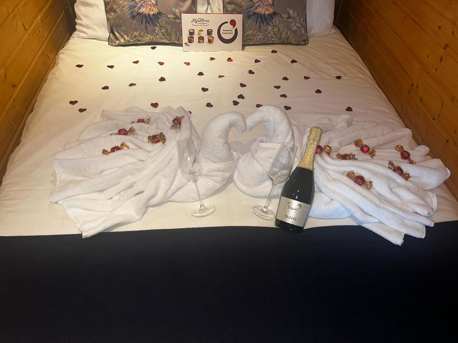 Crabmill Glamping Bewdley酒店 外观 照片